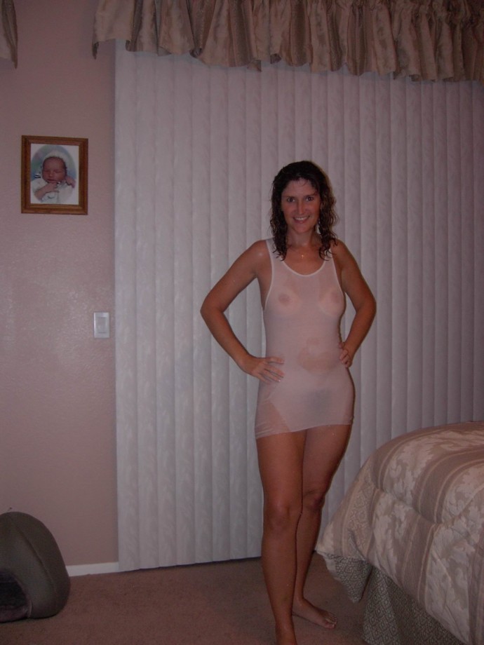 Horny Nude Wife