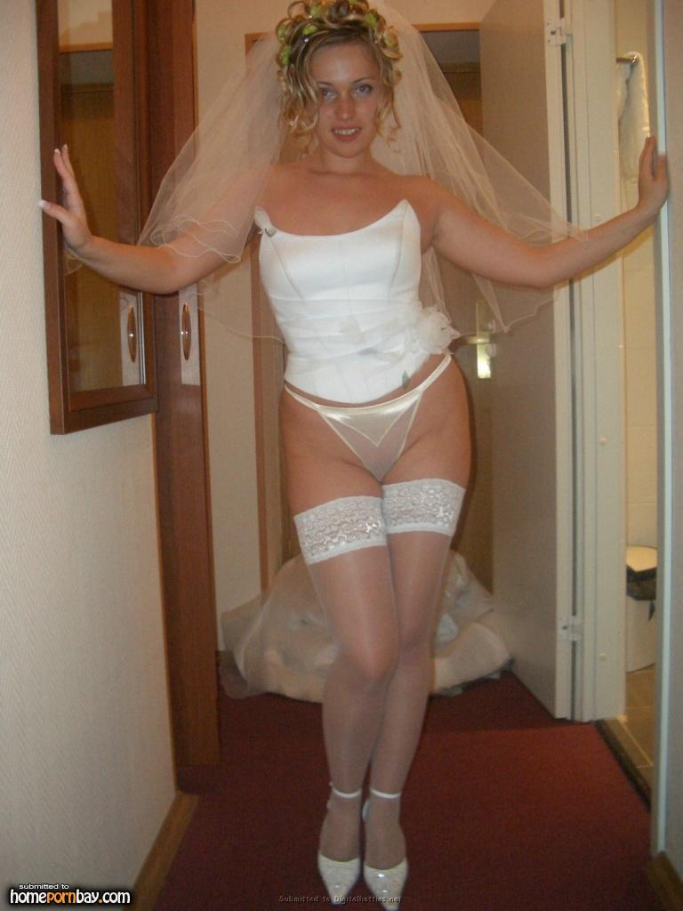 Sexy amateur Russian bride