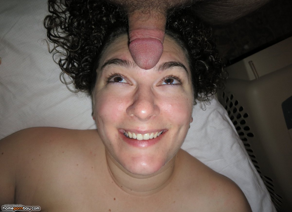 My wife sucking my dick in our picture