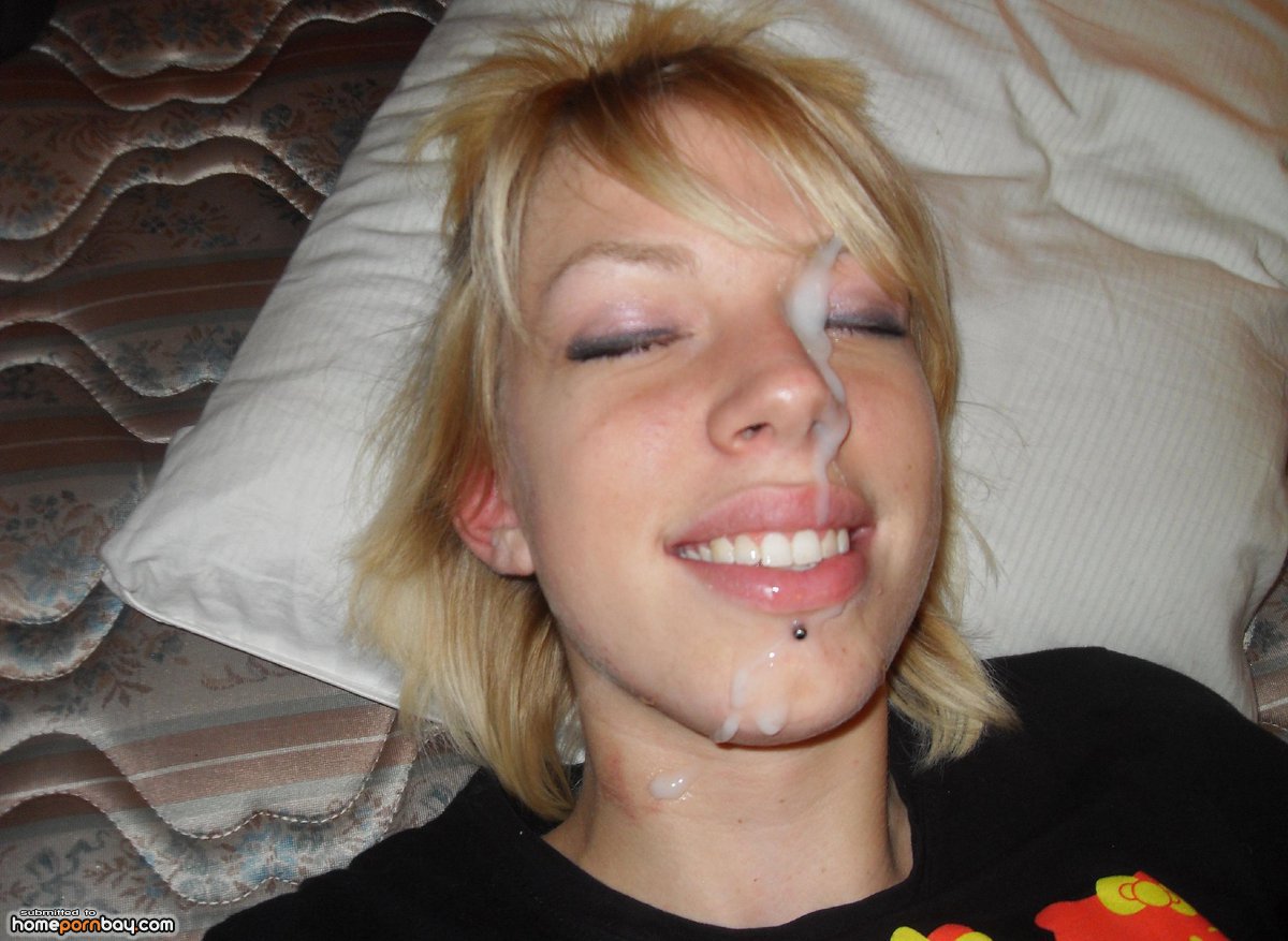 Cum on her pretty face - Mobile Homemade Porn Sharing