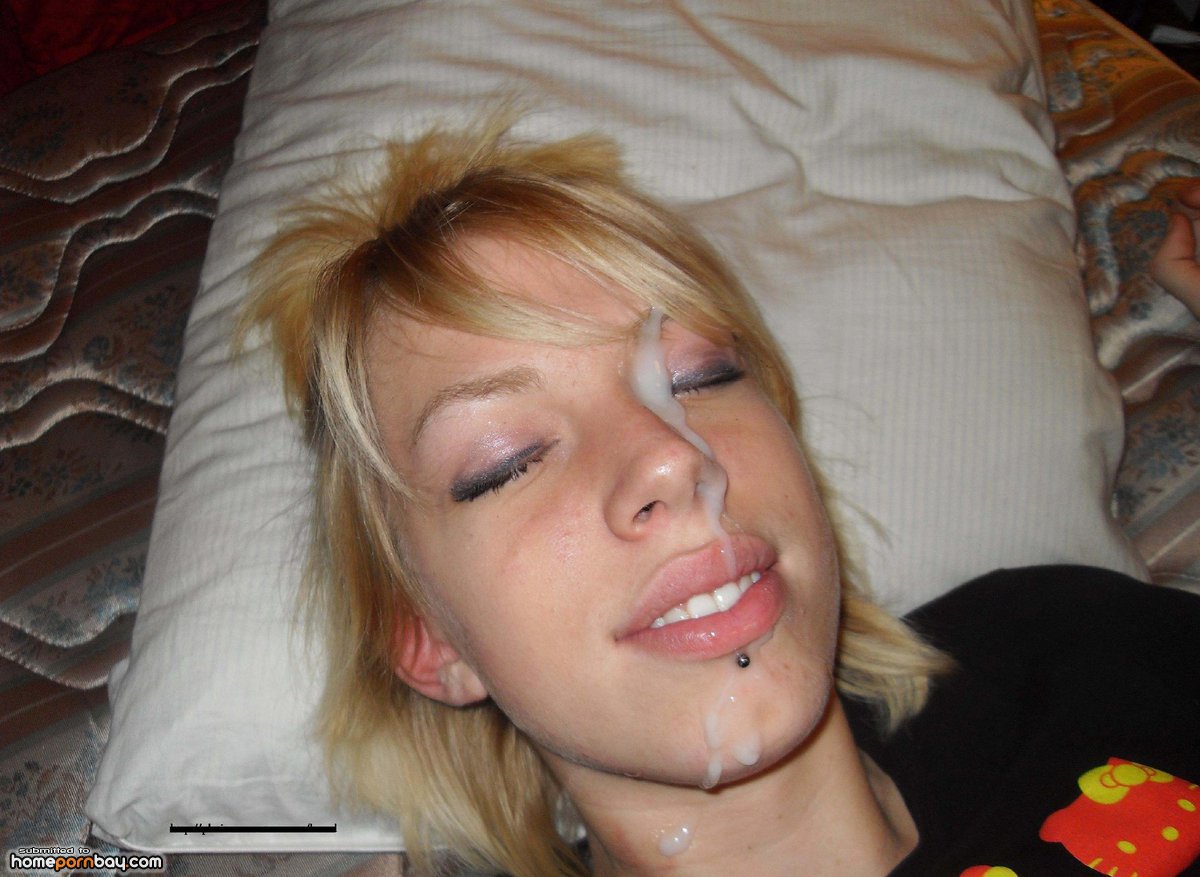 Cum on her pretty face - Mobile Homemade Porn Sharing.
