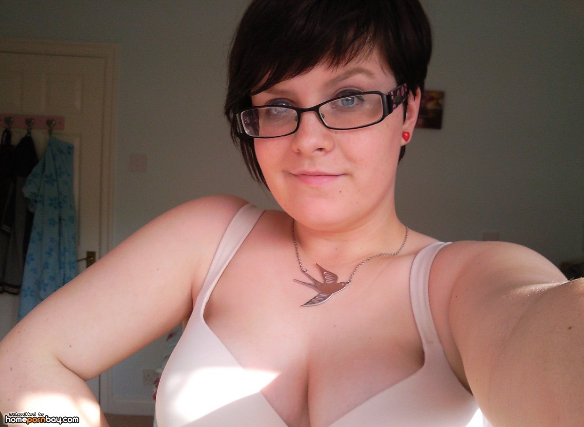 UK amateur wife image