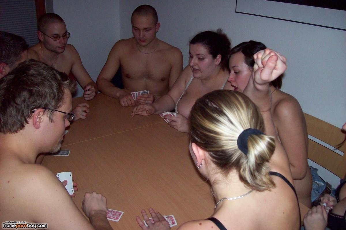 strip poker - Mobile Homemade Porn Sharing.