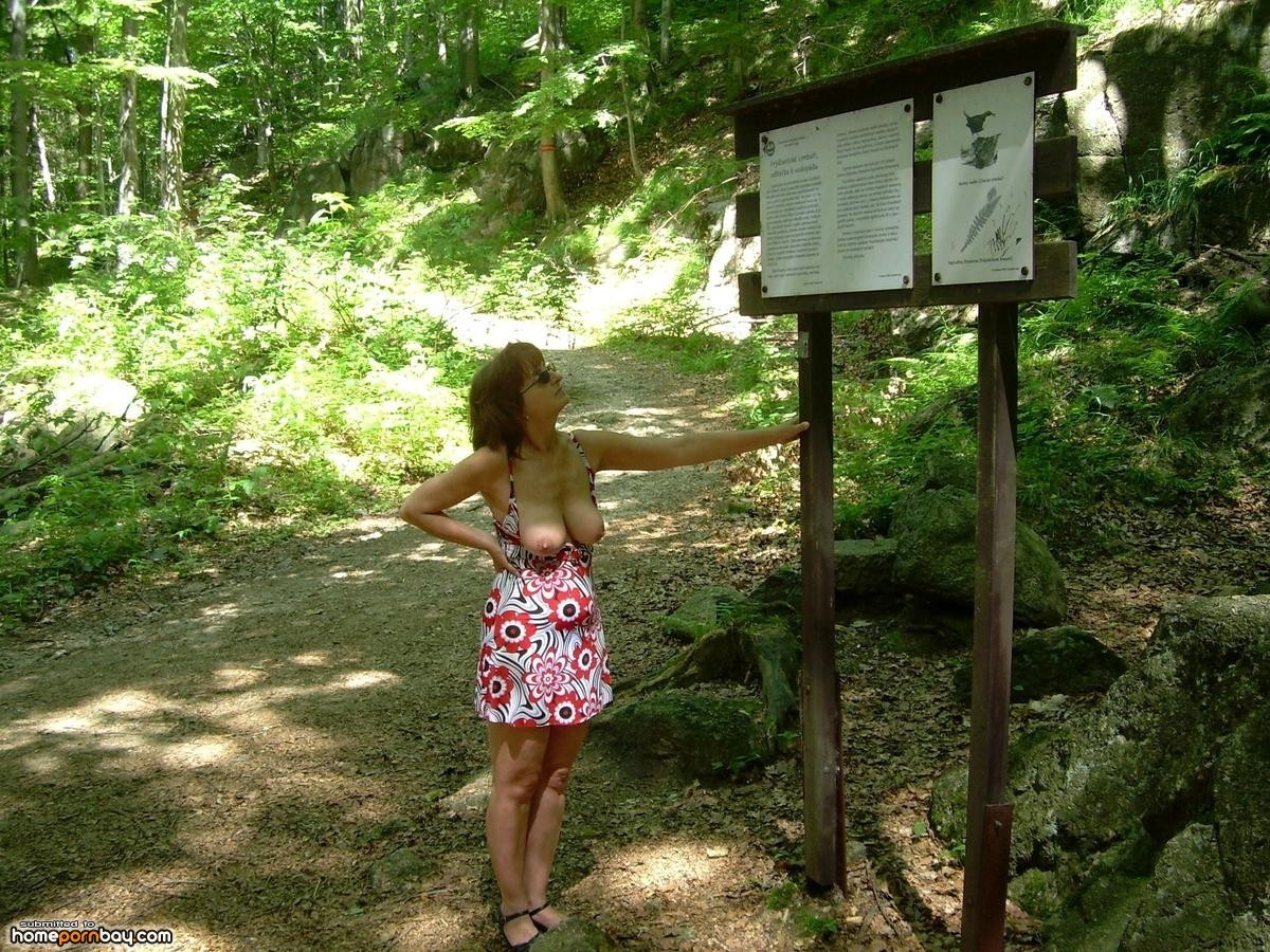 granny posing nude outdoors