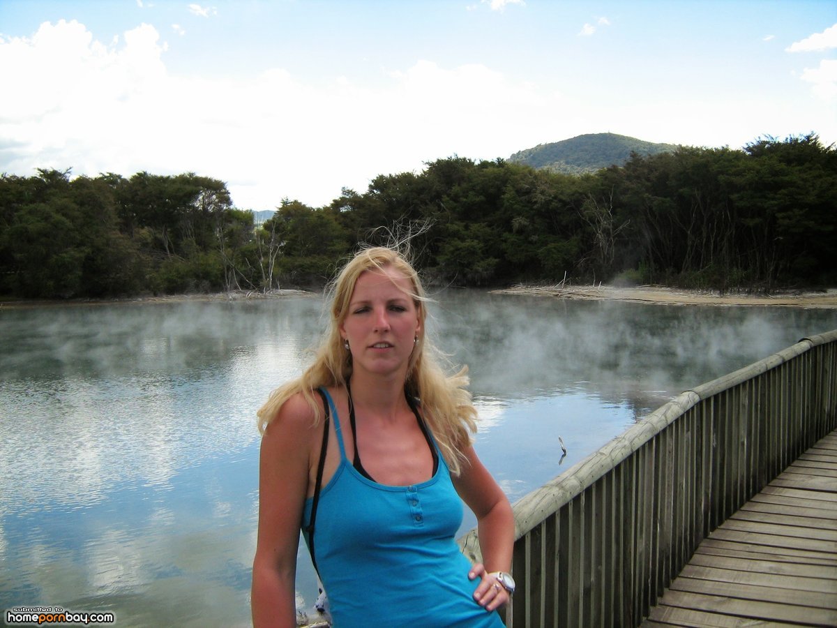 Blonde amateur wife photo