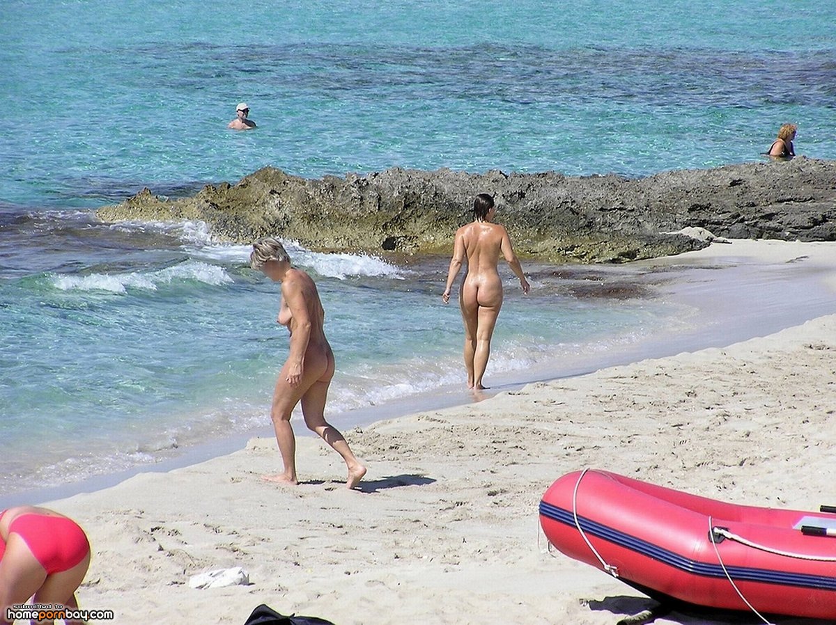 итальянские пляжи с голыми фото 44