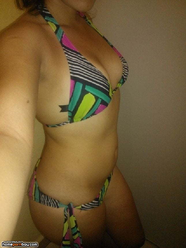 Latina Amateur Nude