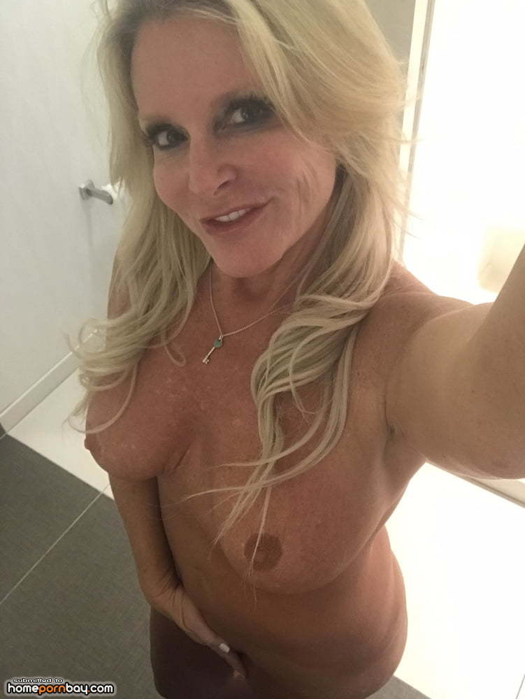 Mature amateur blonde wife Heather.