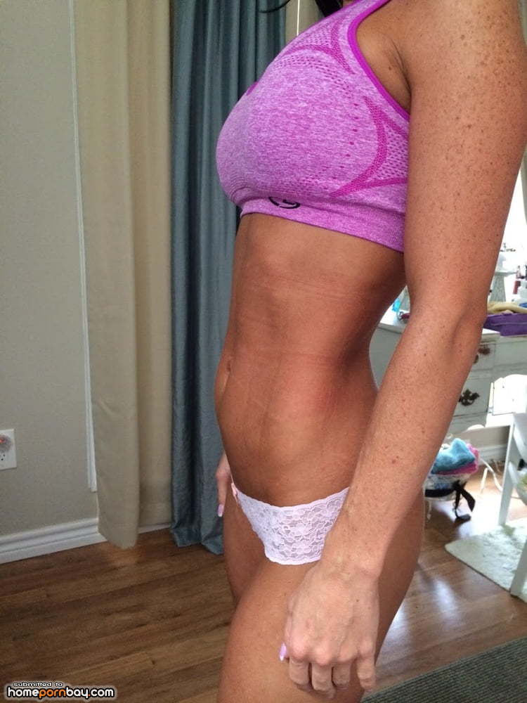 Sexy wife Lauren private pics