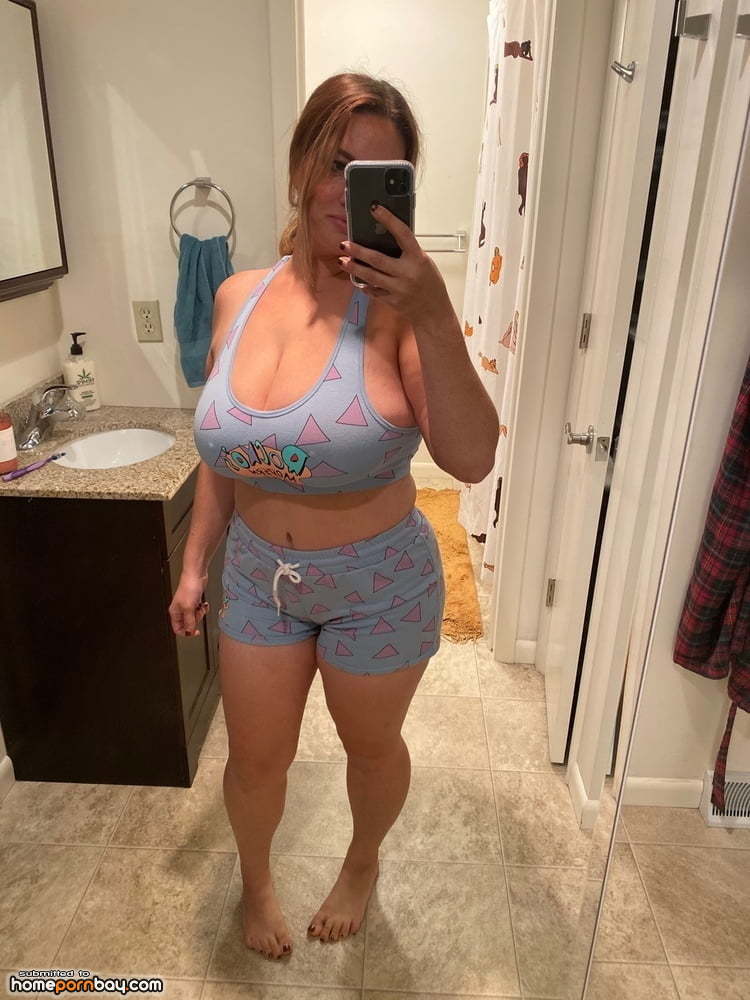 Dyke gangbang mom snapchat