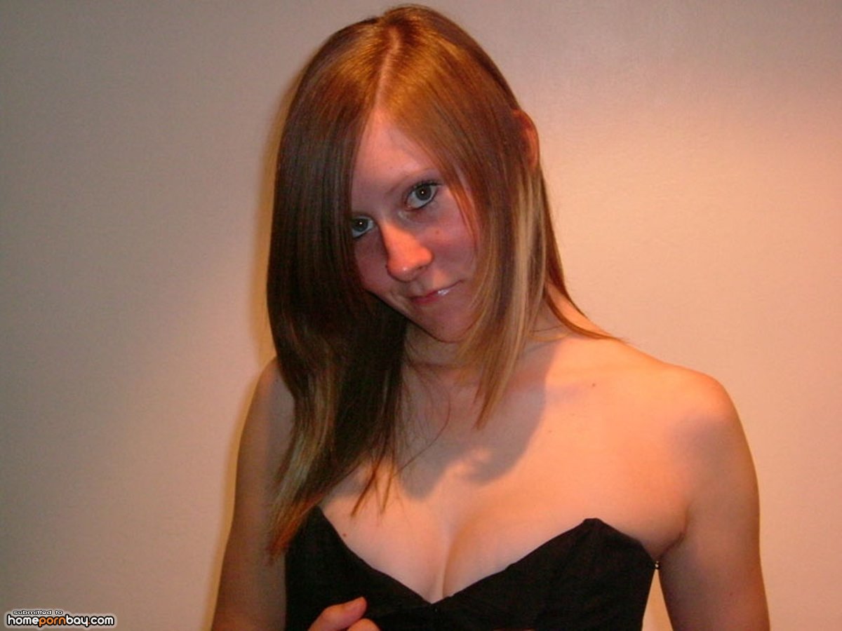 Amateur wife posing at home