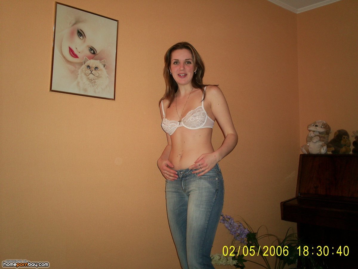 Russian amateur wife nude posing pics