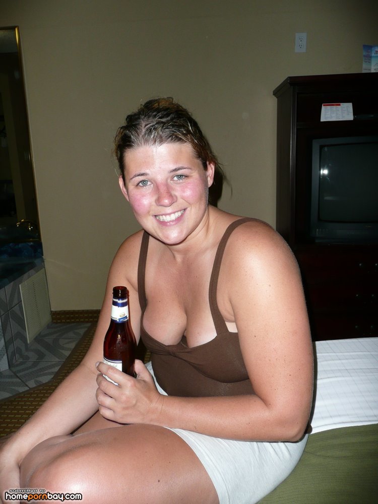 Chubby amateur girl  pic picture