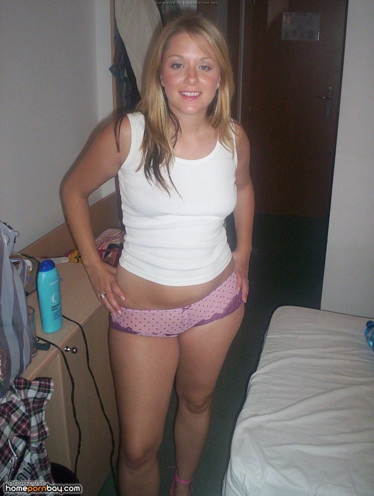 Blonde amateur babe at summer vacation